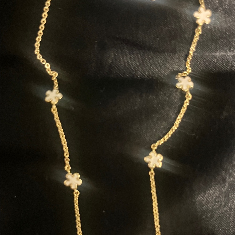 Kendra Scott Gold Necklace with White Clover Stations - Picture 2 of 4